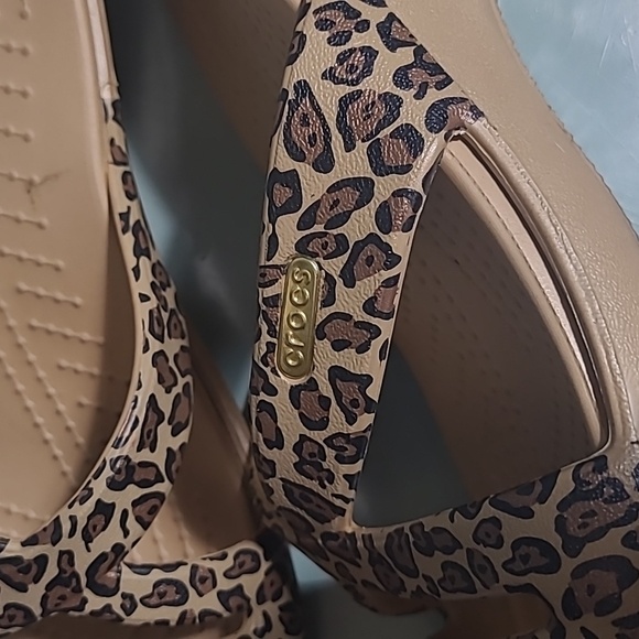 Crocs Leopard Sandals - Picture 3 of 5